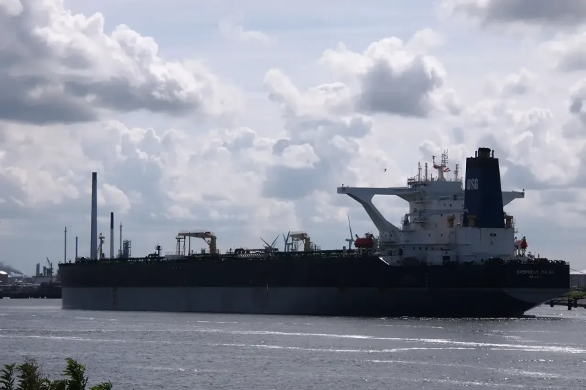 Брюссель переложил на страны ЕС принятие решений о задержании танкеров России