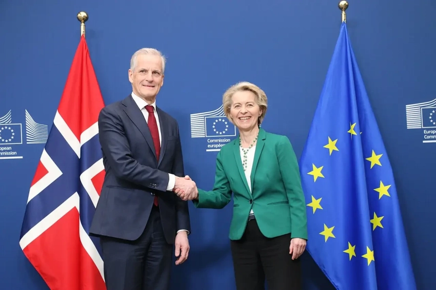 Премьер Норвегии заявил, что отчитал Трампа за его «фейковые слова» о НАТО