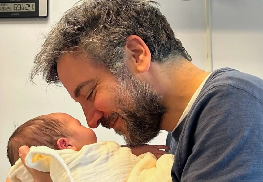 Звезда сериала "Как я встретил вашу маму", 51-летний Джош Рэднор, впервые стал отцом