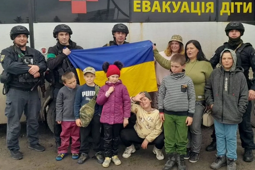 Верховная Рада одобрила принудительную эвакуацию детей из зоны боёв